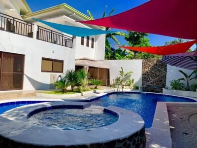 Private Swimming Pool and Spa - Unclaimed