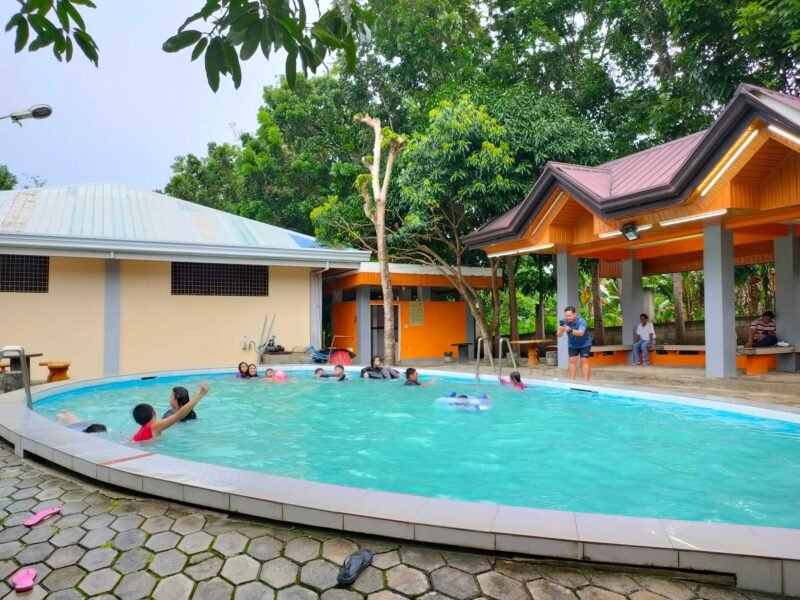 Yangs Private Pool Resort - Unclaimed